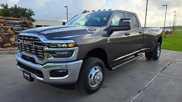 2026 RAM Ram 3500 RAM 3500 TRADESMAN CREW CAB 4X4 8 BOX
