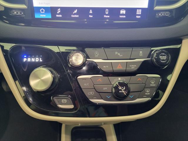 2024 Chrysler Voyager LX