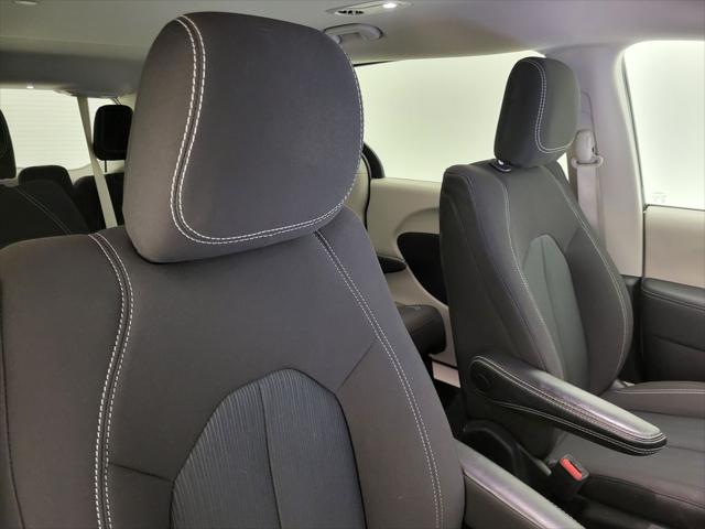 2024 Chrysler Voyager LX
