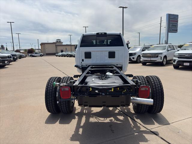 2026 RAM Ram 5500 Chassis Cab RAM 5500 TRADESMAN CHASSIS CREW CAB 4X4 84 CA