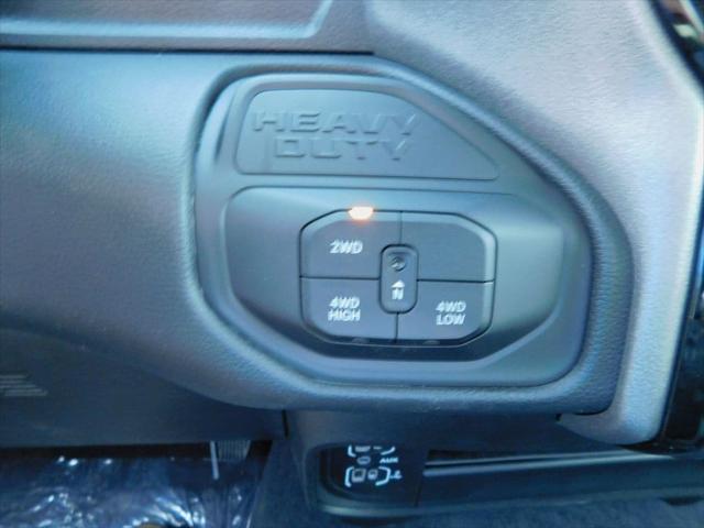 2026 Ram 2500 Black Express Crew Cab 4x4 6'4" Box