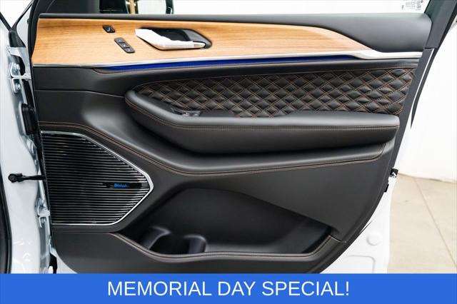 2026 Jeep Grand Cherokee Summit 4x4
