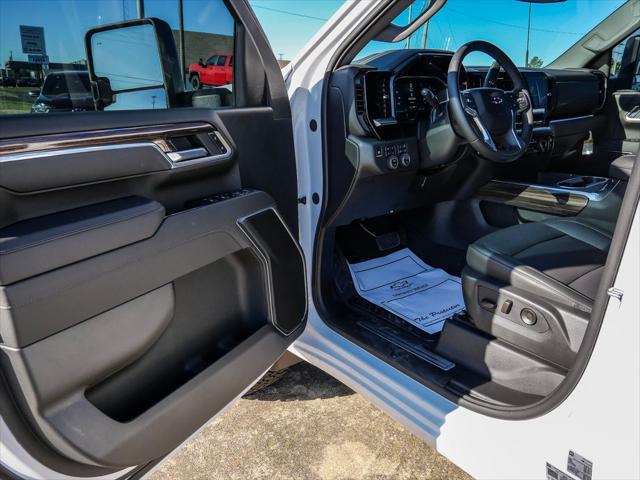 2026 Chevrolet Silverado 2500HD Crew Cab, Standard Bed, LT, 4WD