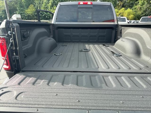 2026 Ram 2500 Black Express Crew Cab 4x4 64 Box