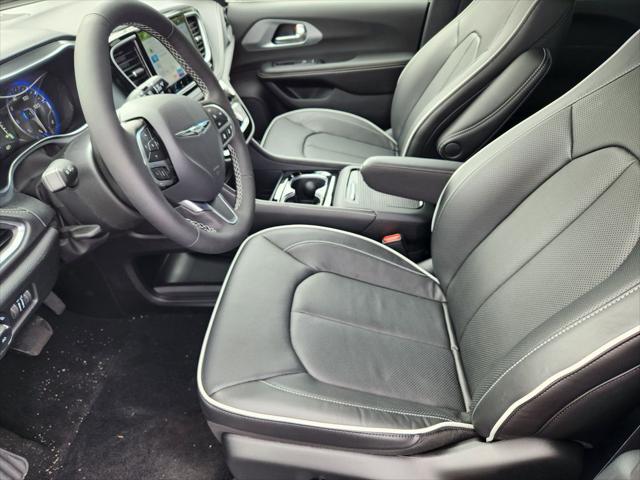 2026 Chrysler Pacifica Limited AWD
