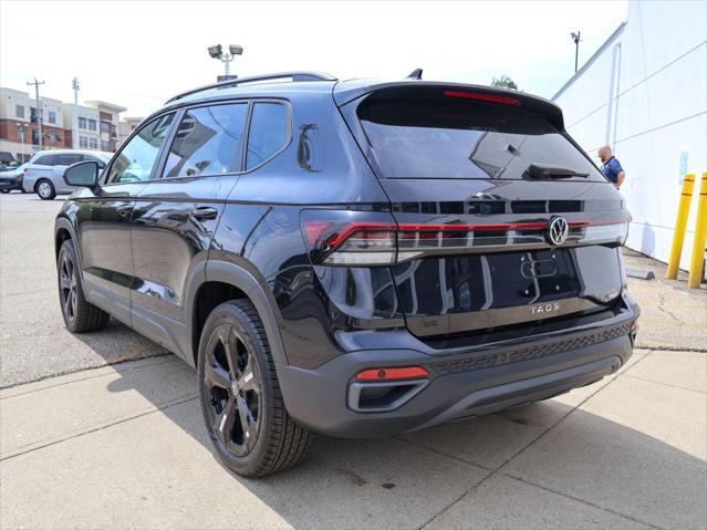 2026 Volkswagen Taos SE Black