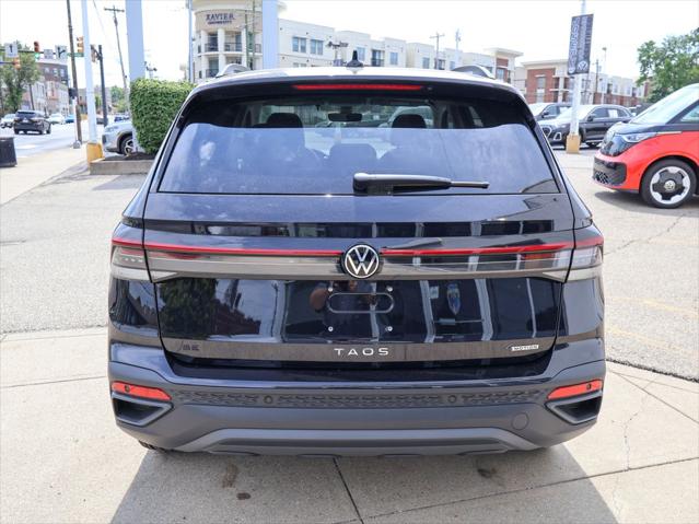 2026 Volkswagen Taos SE Black