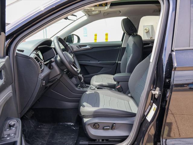 2026 Volkswagen Taos SE Black