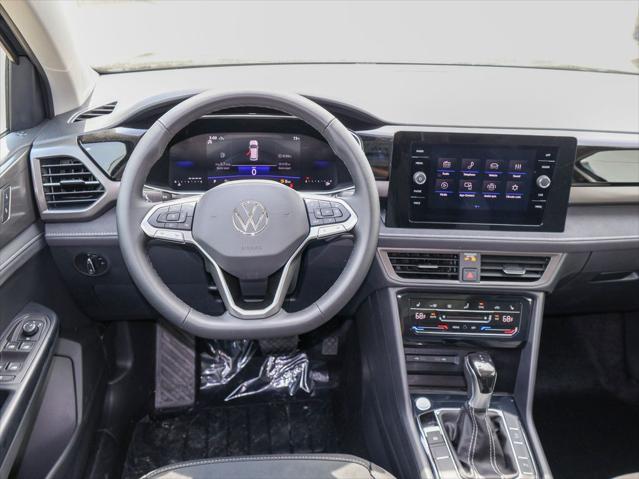 2026 Volkswagen Taos SE Black