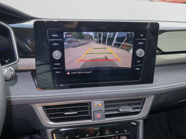 2026 Volkswagen Taos SE Black
