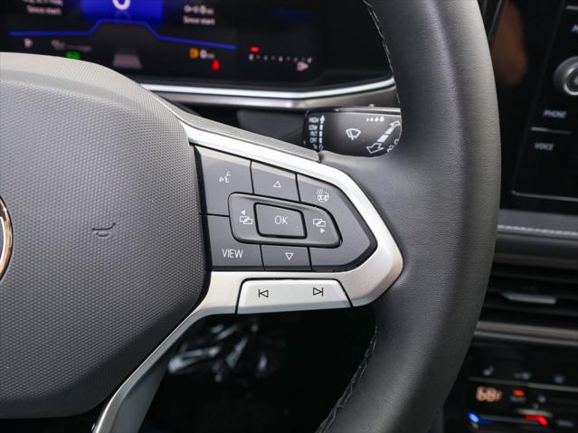 2026 Volkswagen Taos SE Black
