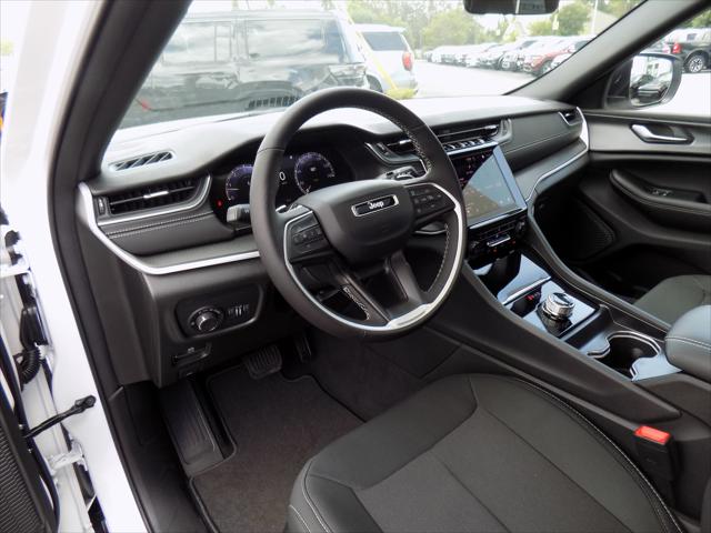 2026 Jeep Grand Cherokee Altitude 4x2