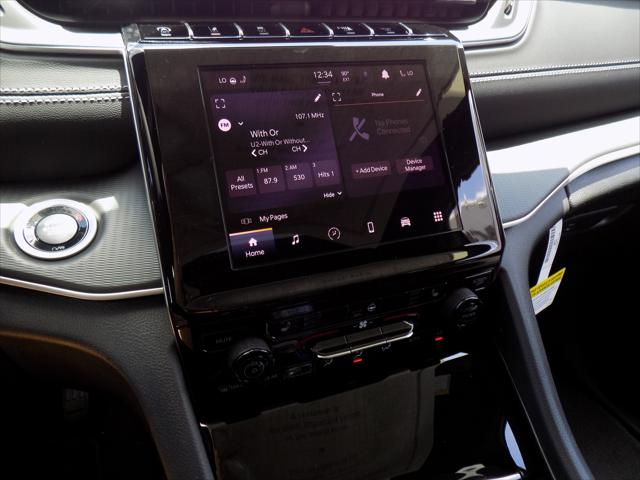 2026 Jeep Grand Cherokee Altitude 4x2