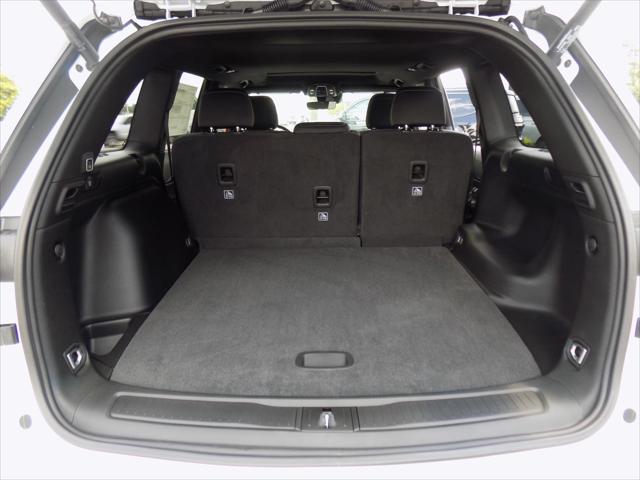 2026 Jeep Grand Cherokee Altitude 4x2