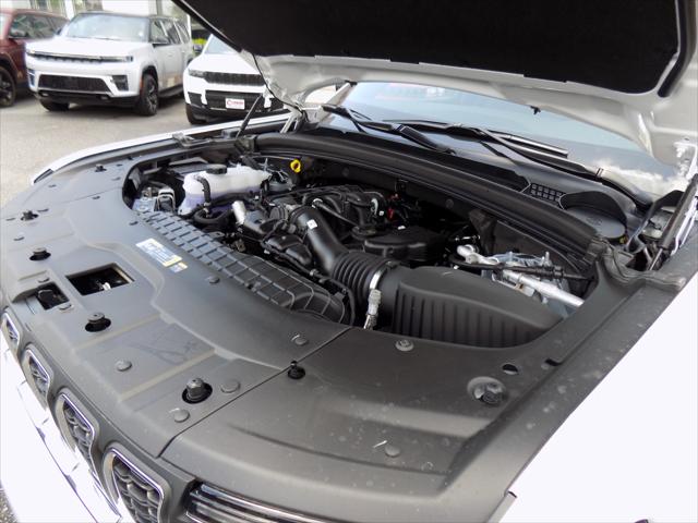 2026 Jeep Grand Cherokee Altitude 4x2