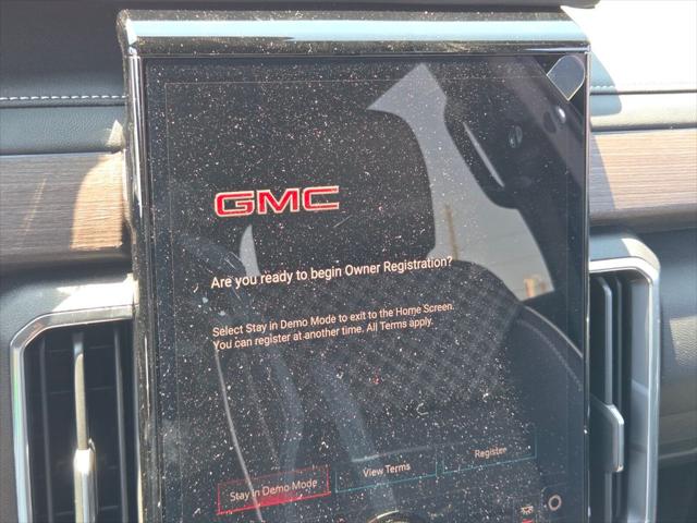 2026 GMC Acadia Denali FWD
