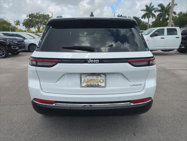 2026 Jeep Grand Cherokee Laredo 4x2