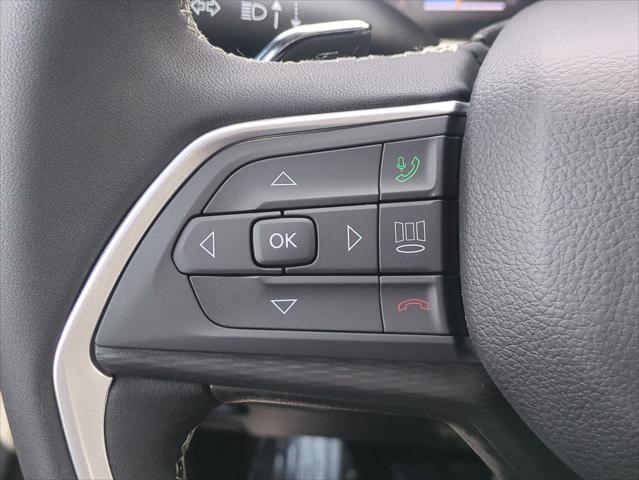2026 Jeep Grand Cherokee Laredo 4x2