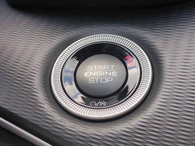 2026 Jeep Grand Cherokee Laredo 4x2