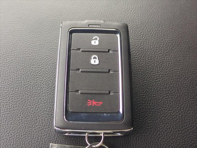 2026 Jeep Grand Cherokee Laredo 4x2
