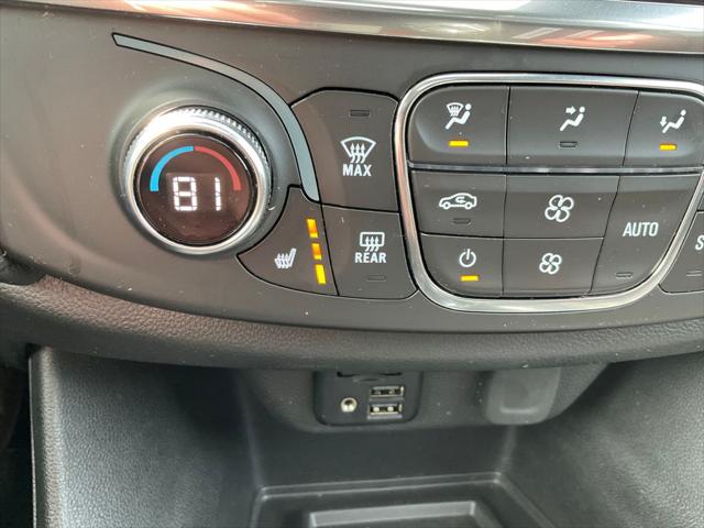 2023 Chevrolet Traverse AWD LT Leather