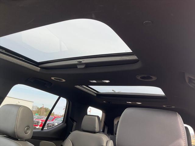 2023 Chevrolet Traverse AWD LT Leather