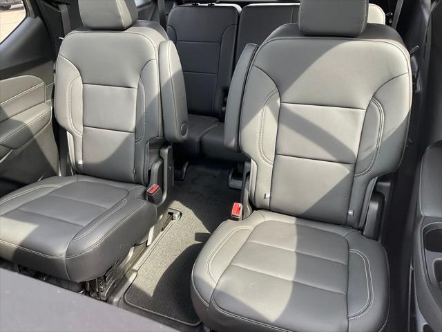 2023 Chevrolet Traverse AWD LT Leather