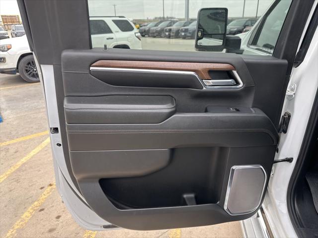 2024 Chevrolet Silverado 2500HD 4WD Crew Cab Standard Bed High Country