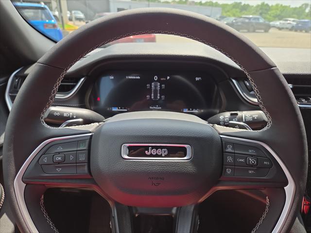 2026 Jeep Grand Cherokee Altitude 4x2