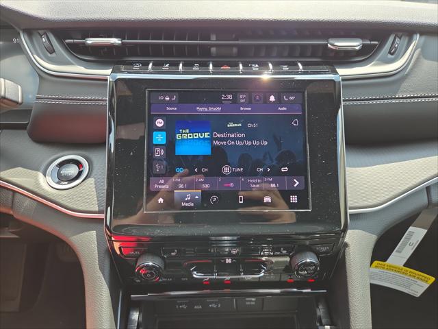 2026 Jeep Grand Cherokee Altitude 4x2