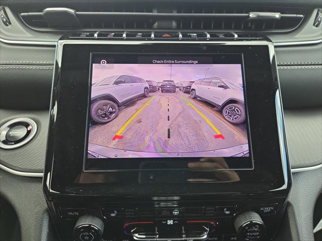 2026 Jeep Grand Cherokee Altitude 4x2