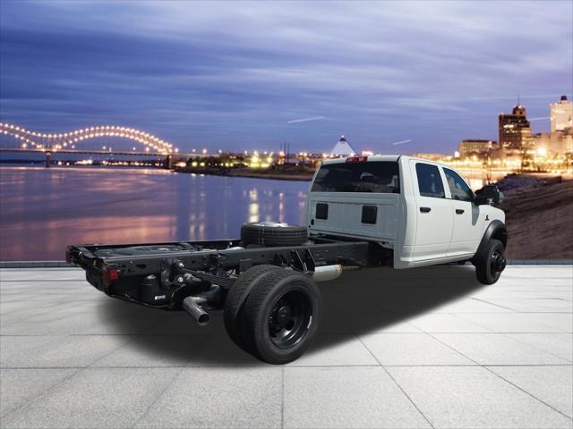 2026 RAM 5500 Chassis RAM 5500 TRADESMAN CHASSIS CREW CAB 4X4 84 CA