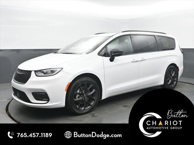 2025 Chrysler Pacifica Limited for sale in Kokomo, IN