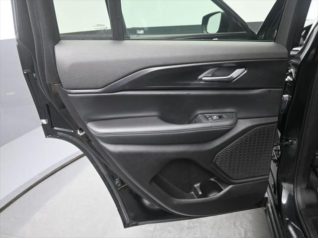 2024 Jeep Grand Cherokee Laredo 4x4
