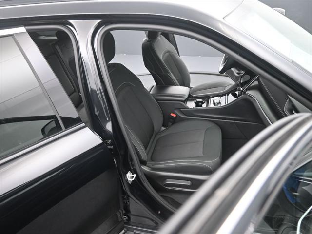 2024 Jeep Grand Cherokee Laredo 4x4