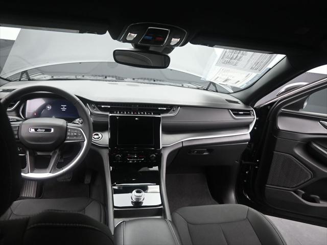 2024 Jeep Grand Cherokee Laredo 4x4