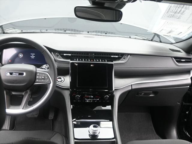 2024 Jeep Grand Cherokee Laredo 4x4