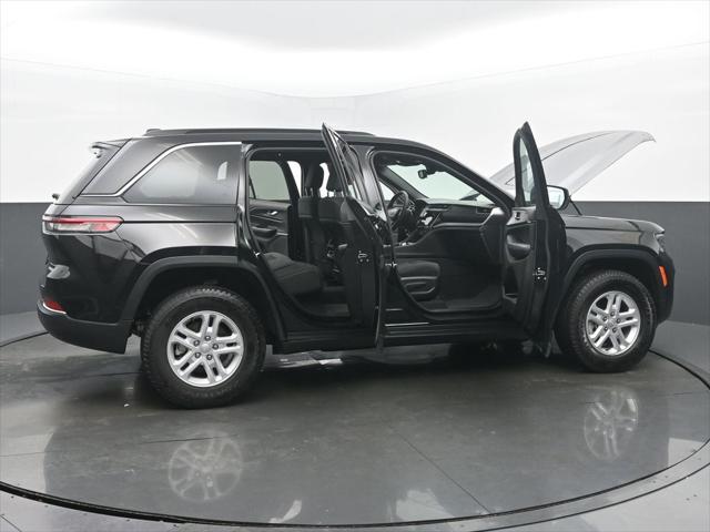 2024 Jeep Grand Cherokee Laredo 4x4