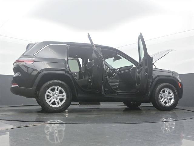 2024 Jeep Grand Cherokee Laredo 4x4