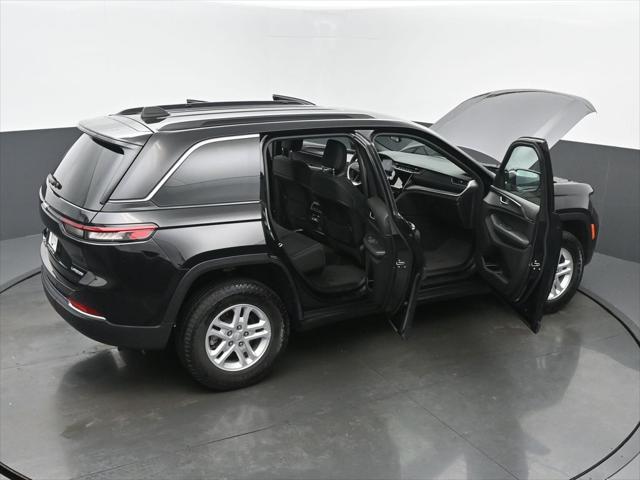 2024 Jeep Grand Cherokee Laredo 4x4