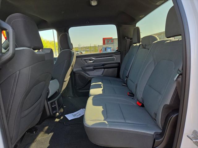 2022 Ram 1500 Big Horn Crew Cab 4x4 5'7" Box