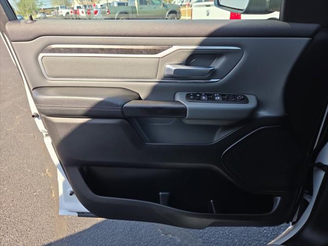 2022 Ram 1500 Big Horn Crew Cab 4x4 5'7" Box