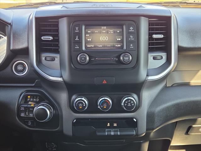 2022 Ram 1500 Big Horn Crew Cab 4x4 5'7" Box