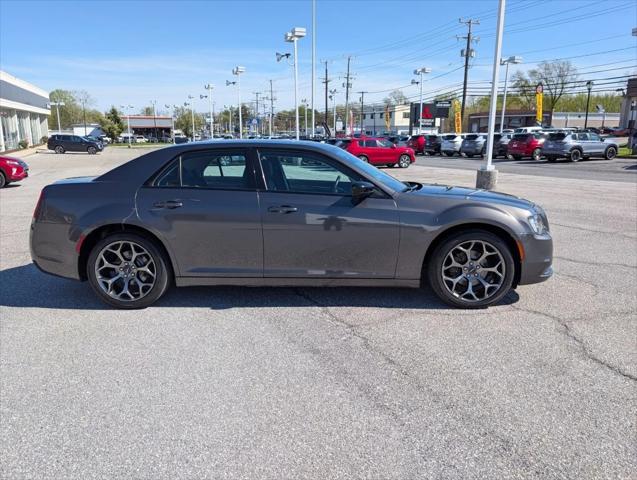 2018 Chrysler 300 Touring