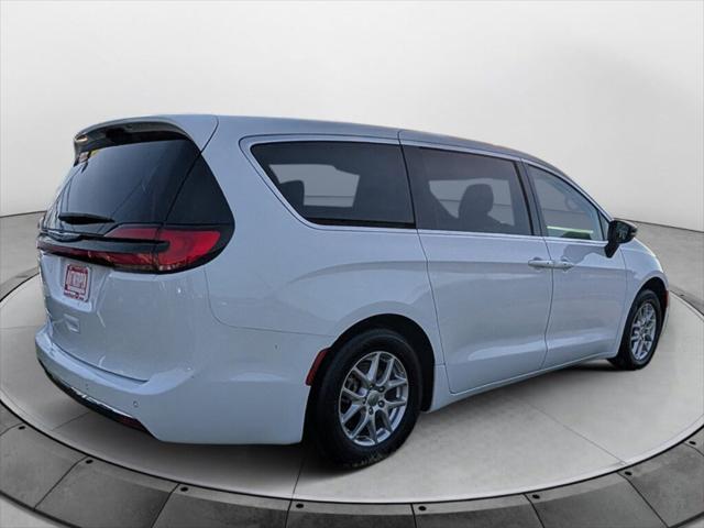 2024 Chrysler Pacifica Touring L 2024 Chrysler Pacifica Touring L