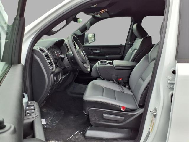 2026 Ram 1500 Tradesman Crew Cab 4x4 5'7" Box