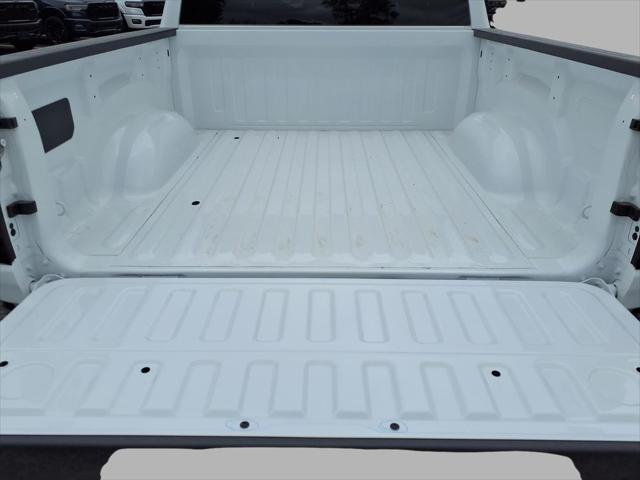 2026 Ram 1500 Tradesman Crew Cab 4x4 5'7" Box