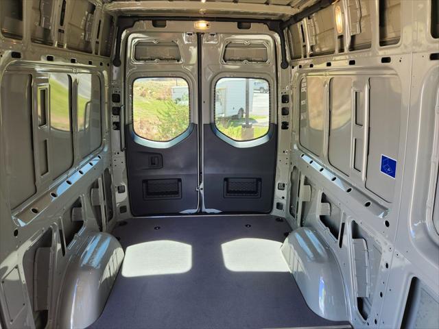 2026 Mercedes-Benz Sprinter 2500 Standard Roof 4-Cyl Diesel HO