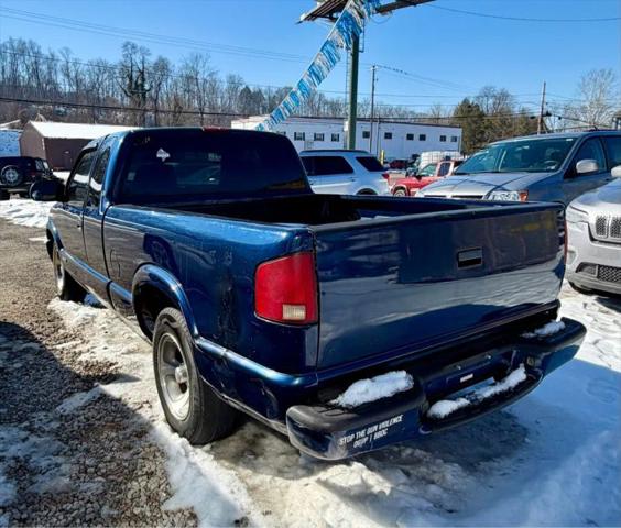 2002 Chevrolet S-10 LS