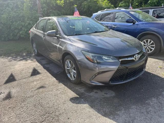 2016 Toyota Camry LE for sale in Saint Albans, WV
